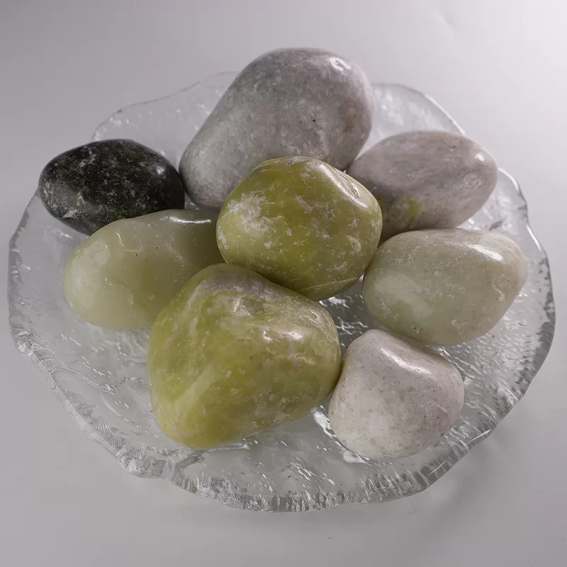 Pedras naturais coloridas/brancas/pretas/amarelas para paisagismo de parques